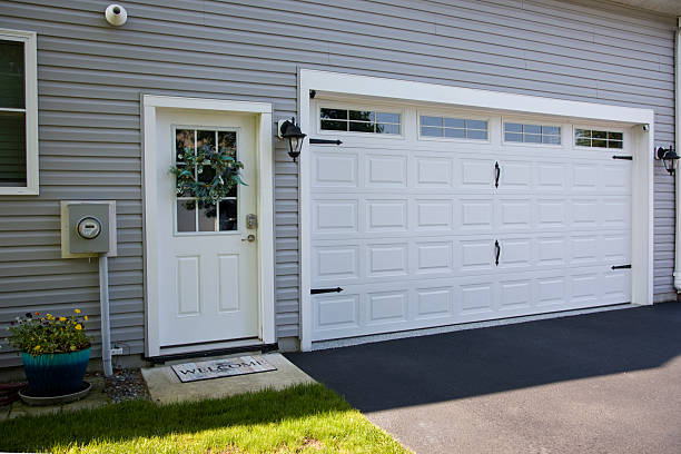 24/7 Emergency Garage Door Roller Replacement experts in Custer County County, ID